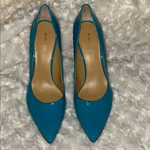 Turquoise Pump (DONATED)